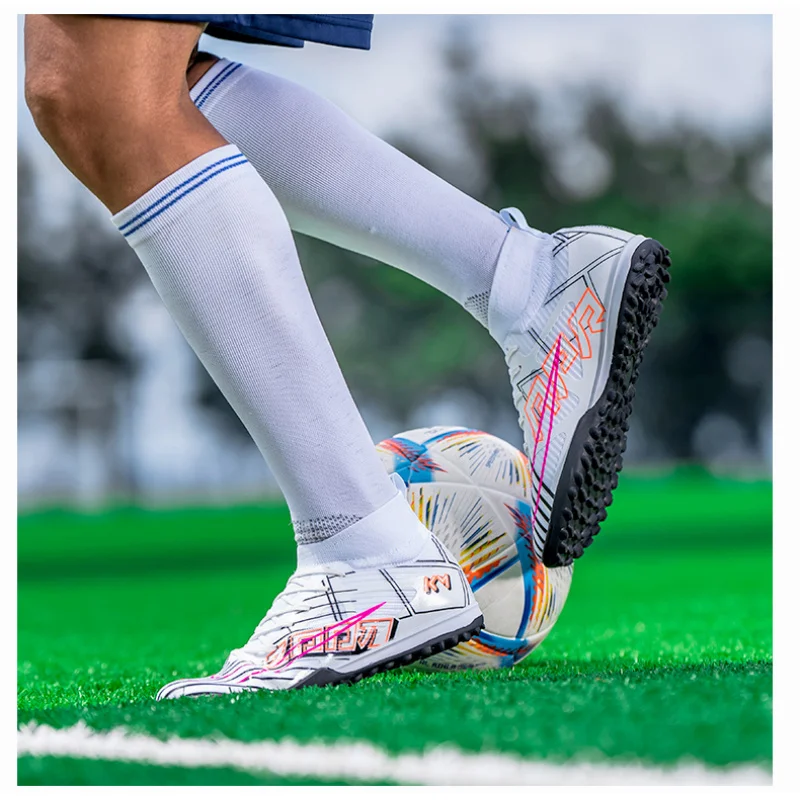 

TF/FG Men's Soccer Field Shoes Kids Anti-Slip Outdoor Grass Training Cleats Children's Sports Footwear New Seamless
