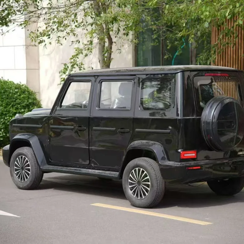Electric four-wheeler off-road atmospheric model, go out for a picnic, have a picnic, feel big and practical
