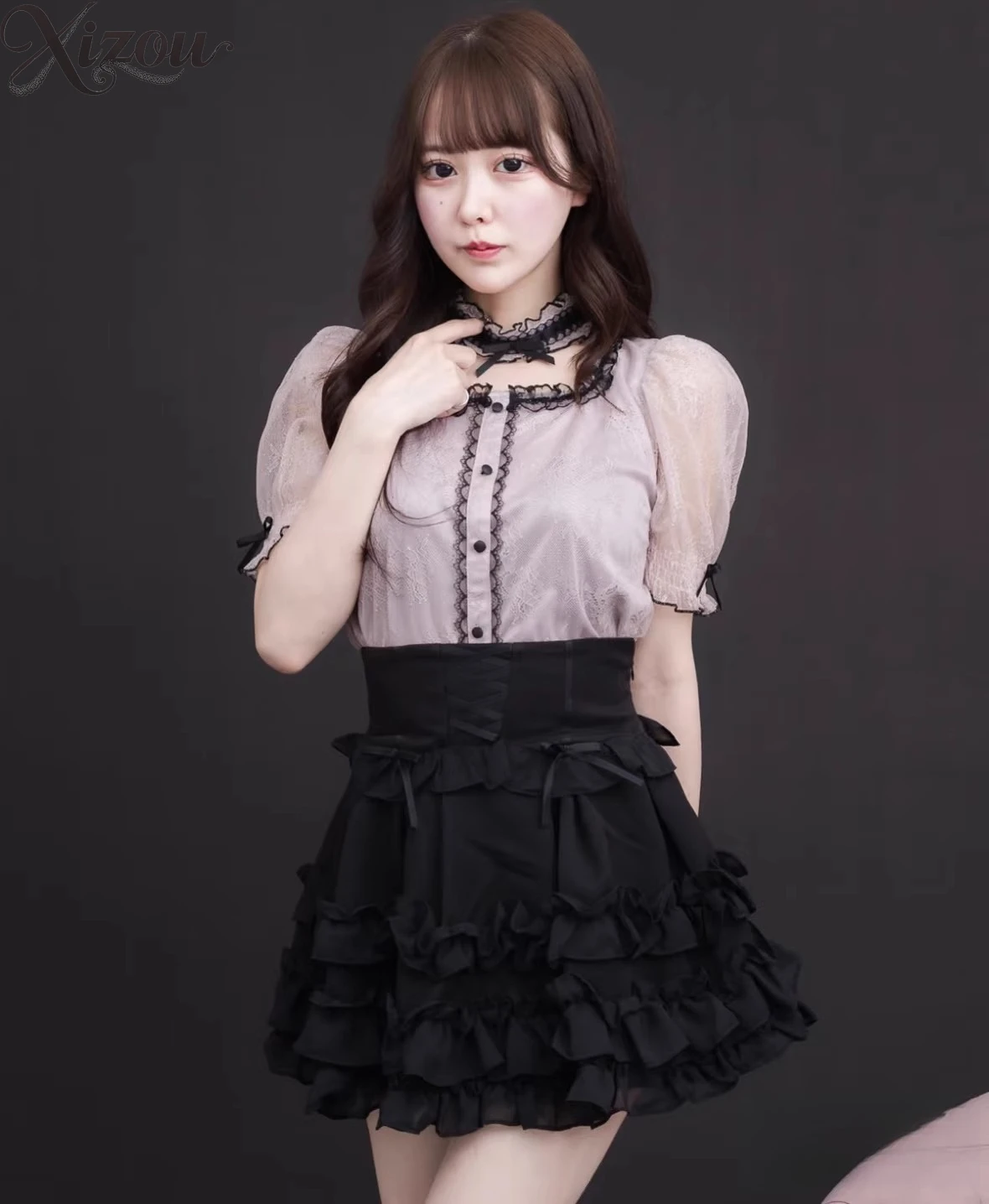 Chemisier japonais coréen pour femmes, col en dentelle, manches courtes bouffantes, couleur ajourée, doux et mignon, haut d'été Lolita (sans étiquette), 2025