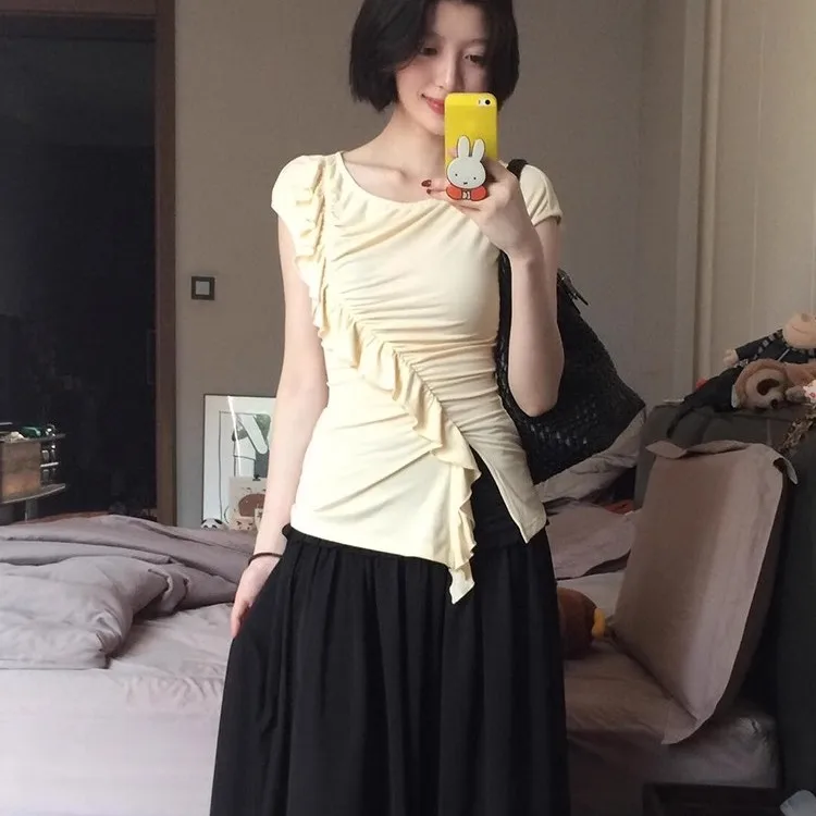 

Chic Unique Sweet And Spicy Women's T-irt Summer Bloom Trim ort Sve Well-Fitting round Ne Commute Sle Regular Length