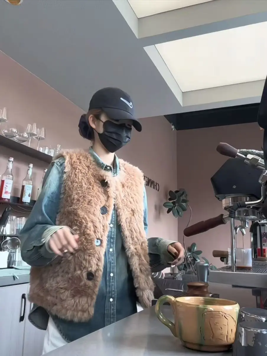 Faionable colete de pele de cordeiro feminino outono inverno solto sle na moda commute vento outerwear casual comprimento regular