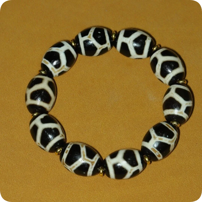 Tibetan black and white turtle shell longevity dzi bracelet Natural agate