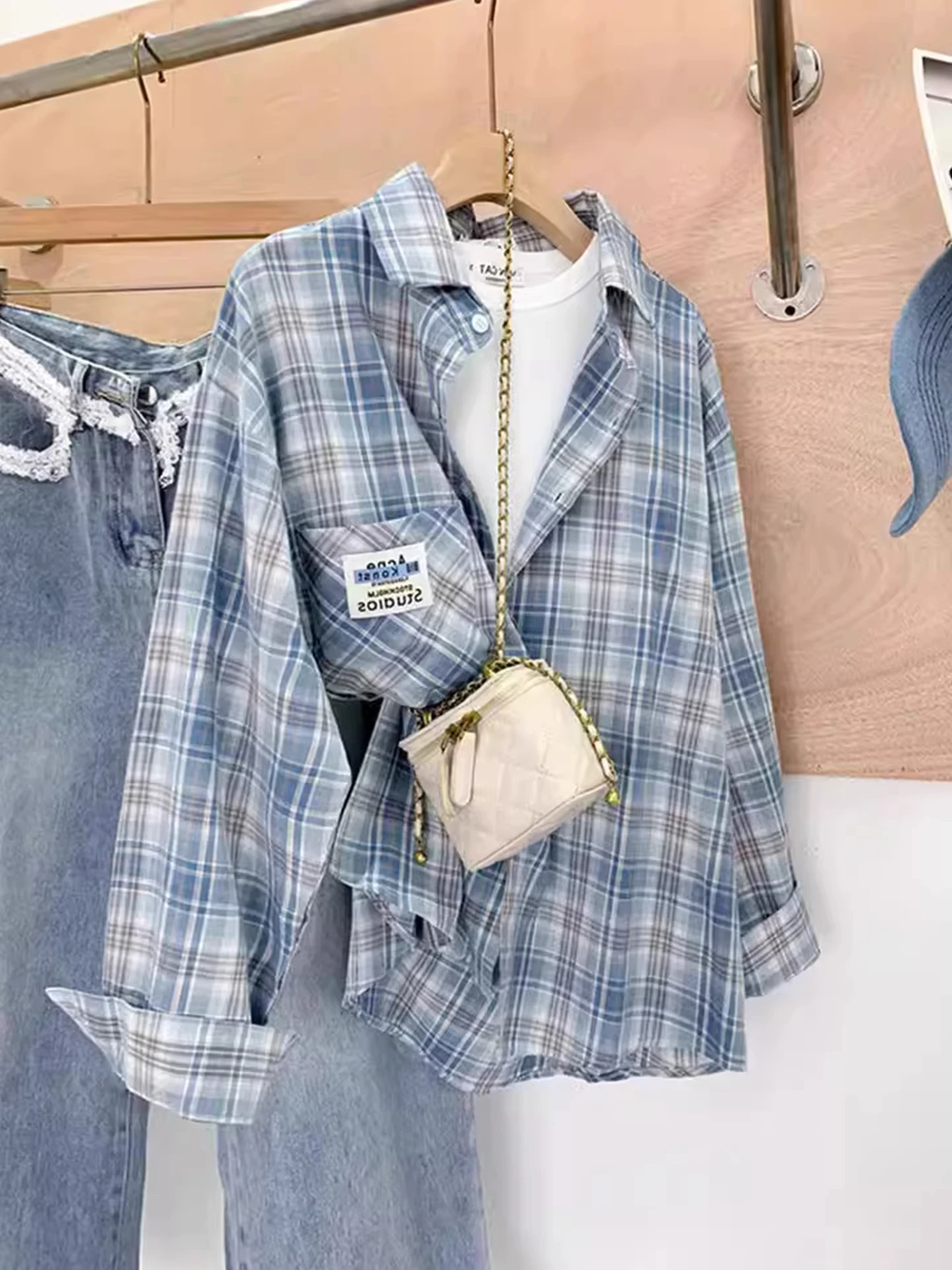 

Blue Plaid Long Sve Women's irt Spring Lazy Sle Loose Versatile Layered Top Korean Sle Casual Button up Cardigan