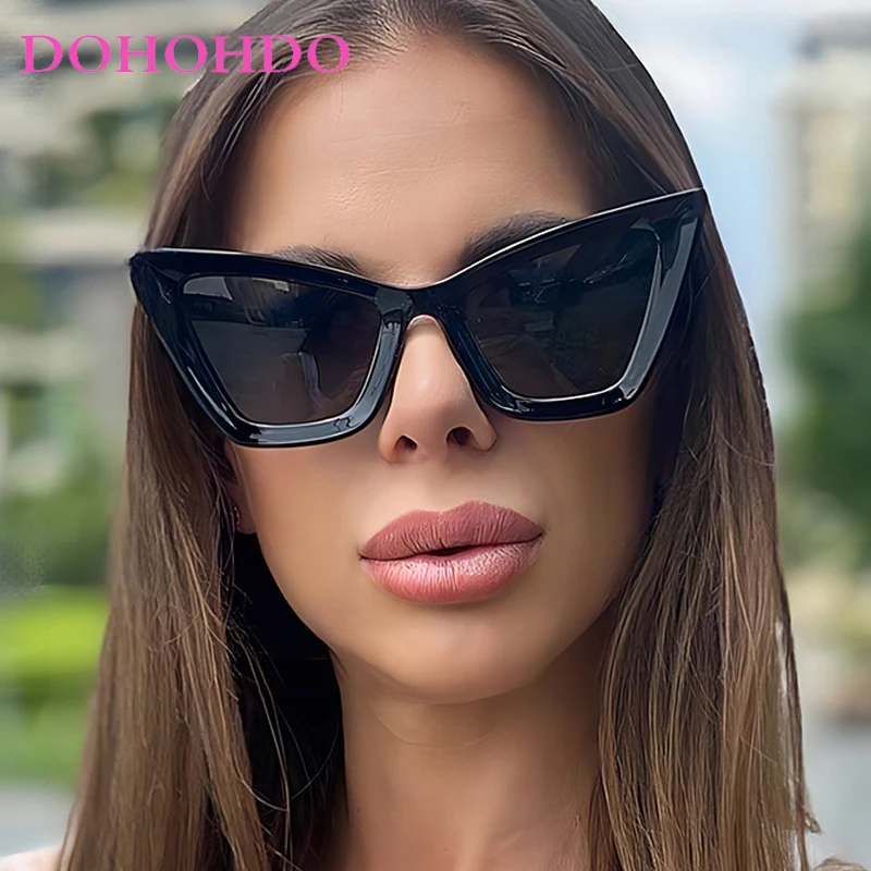 

2025 Oversized Fashion Women Sunglasses Stylish Cat Eye Designer Sun Glasses Glamour Ladies Vintage Shades UV400 Oculos De Sol