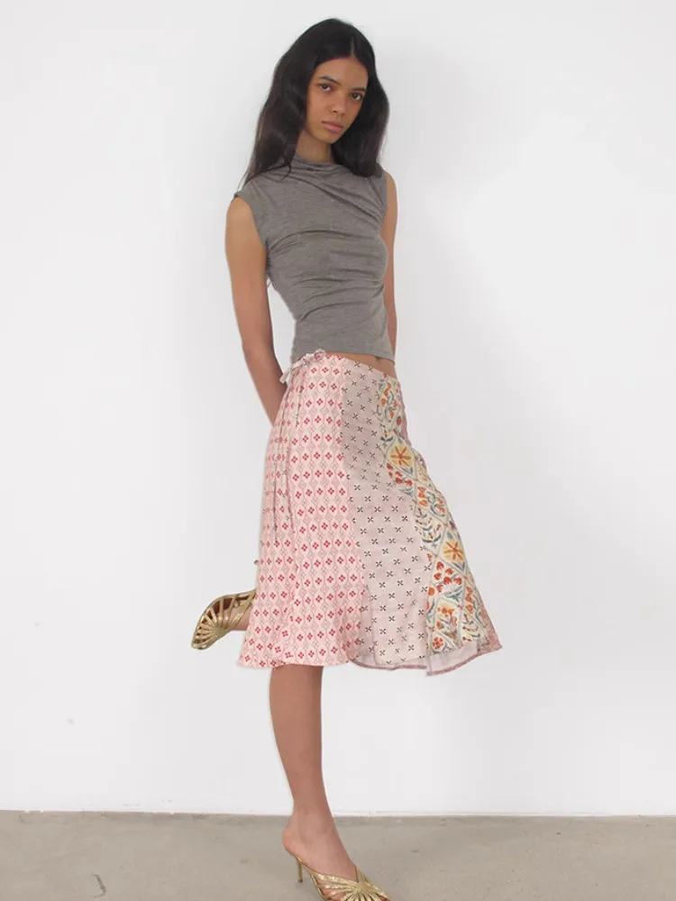 CHEERART Różowa Spódnica Syrenka w Kwiaty z Naszywkami dla Kobiet Lato 2025 Długość do Kolan Moda Damska Dół Odzież Projektantów