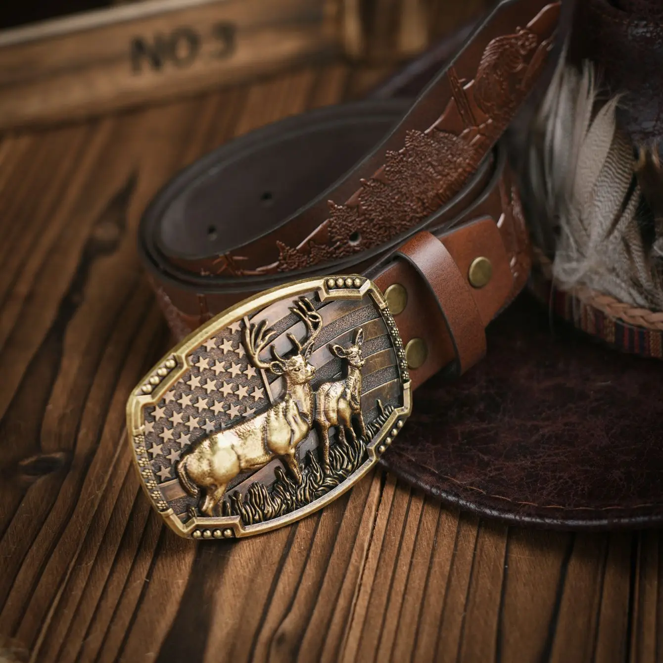 A men\'s and women\'s casual retro belt Western style! PU leather belt with metal buckle, suitable for daily work wear