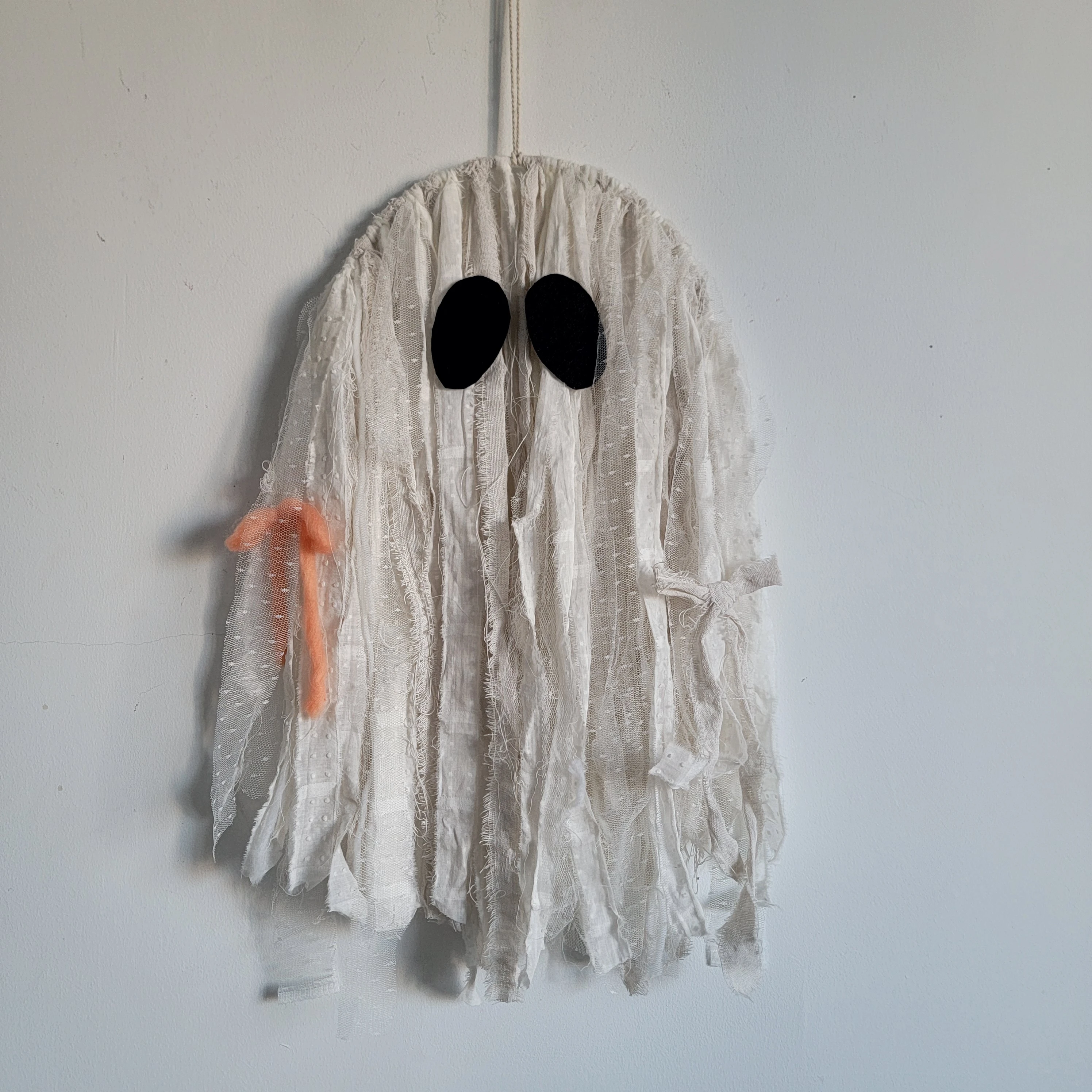 

hand work Halloween garland halloween decorations Ghost spook Decorative Item with bat Design Style Halloween decorations