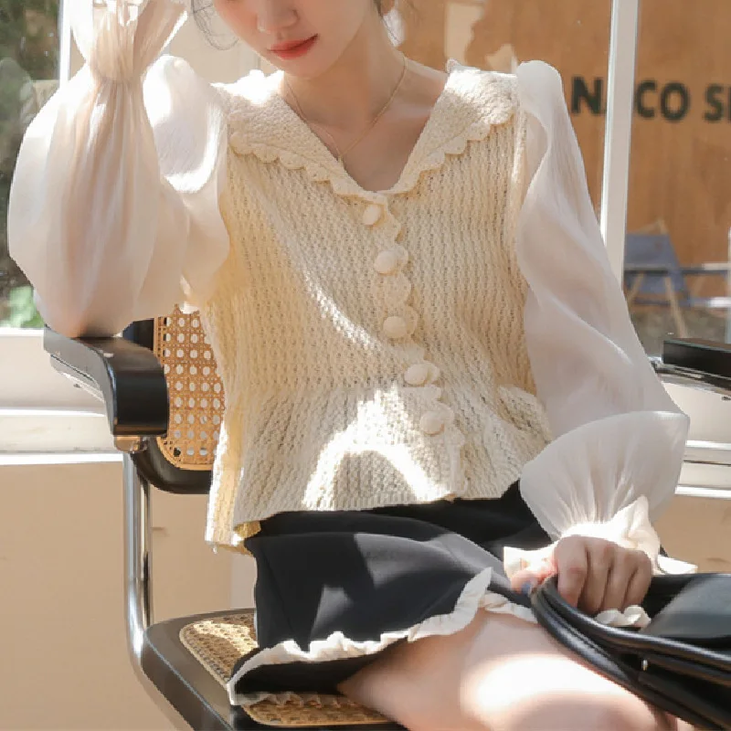 Early Autumn 2024 New Sweet and Lovely Doll Collar Knitted Cardigan Women's Bubble Sleeve Solid Color Sweater Coat