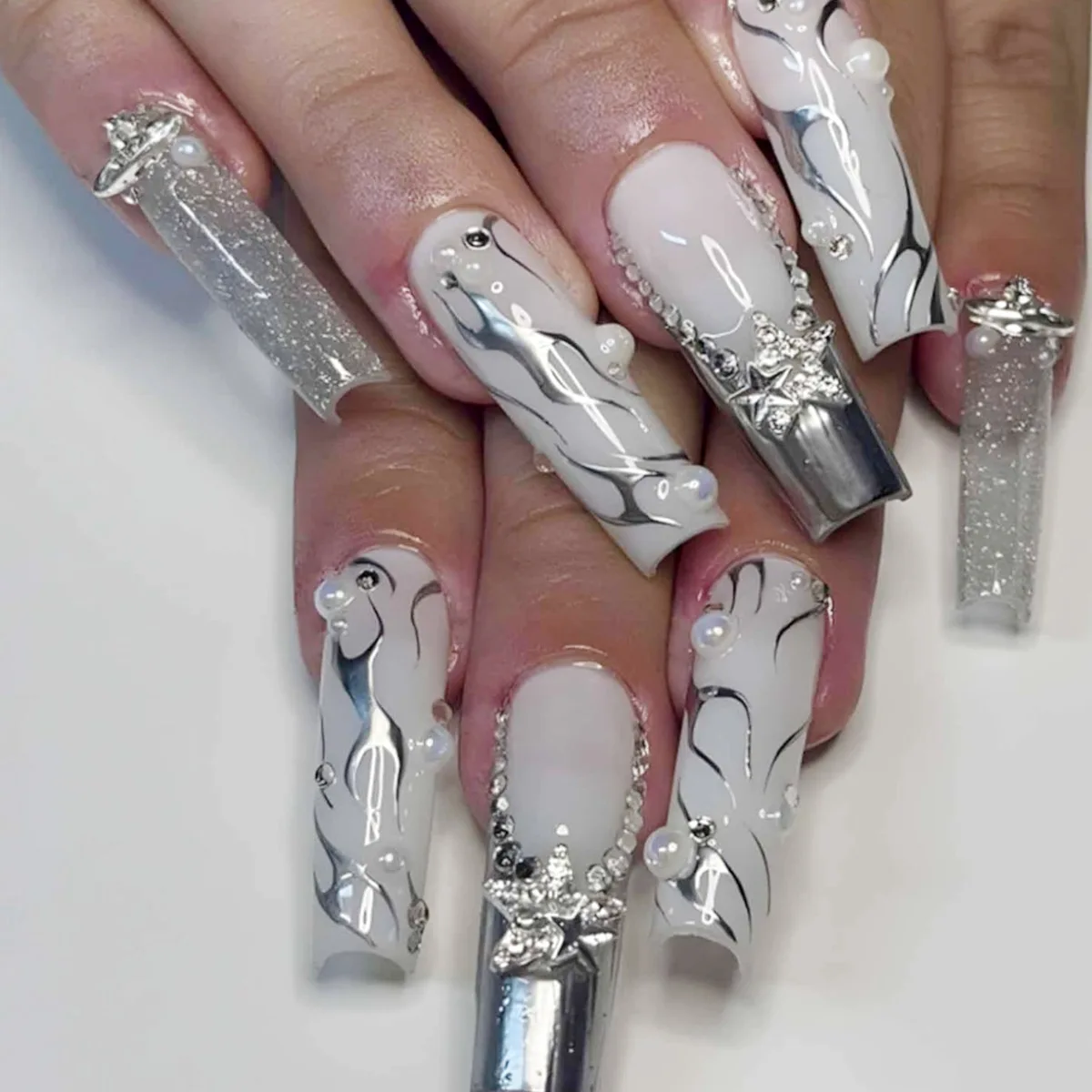 

24Pcs Long Square French False Nails Silver Shiny Powder Wearable Full Cover Nails Tips Pentagram Rhinestone Press on Fake Nails