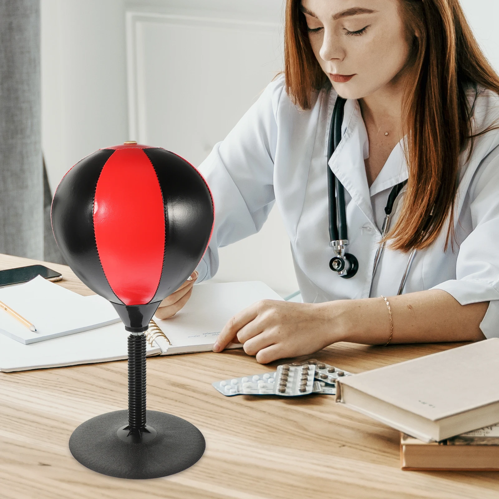 1 مجموعة كرة ملاكمة قابلة للنفخ مع مضخة هواء لتخفيف التوتر للبالغين والأطفال 8-12 مكتب حقيبة منعكس مكتب متعة زميل العمل الهدايا