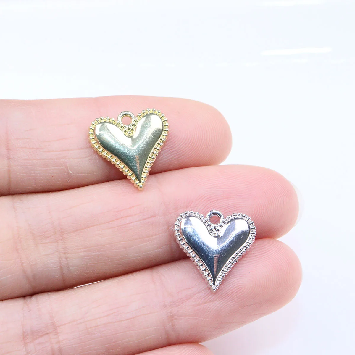 Eruifa 10pcs 14mm Wholesale Lovely 3D Heart Zinc Alloy Jewelry DIY Women's Accessory Charms Pendant Necklace, Earring Bracelet