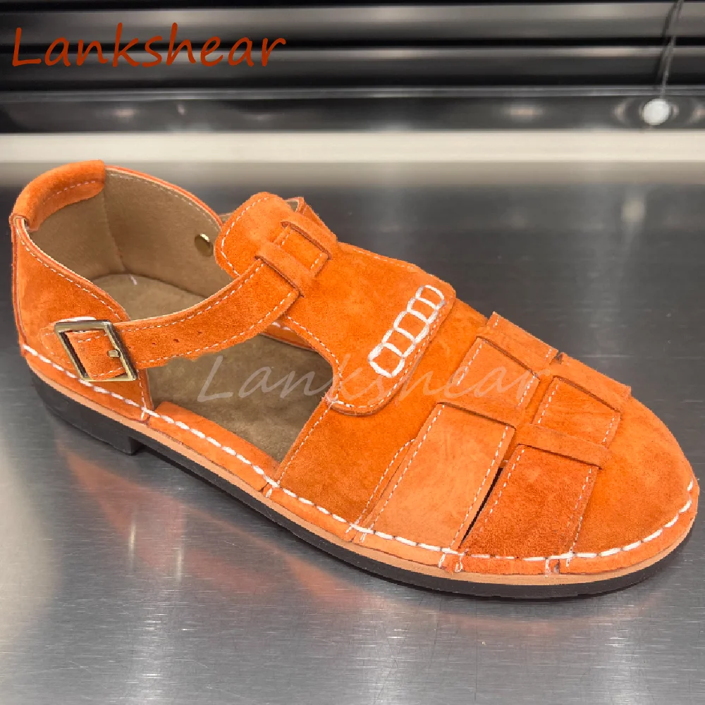 Sandalias huecas de punta redonda para mujer, zapatos de suela plana con cubierta sólida, correa de hebilla de tacón, diseño de nicho, novedad de verano