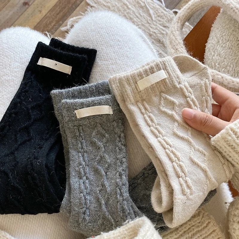 

6 Pairs 2026 Wool Socks Set Women's Autumn and Winter Thick Warm Cozy Mid Tube Socks Casual Thermal Socks Hosiery High Quality