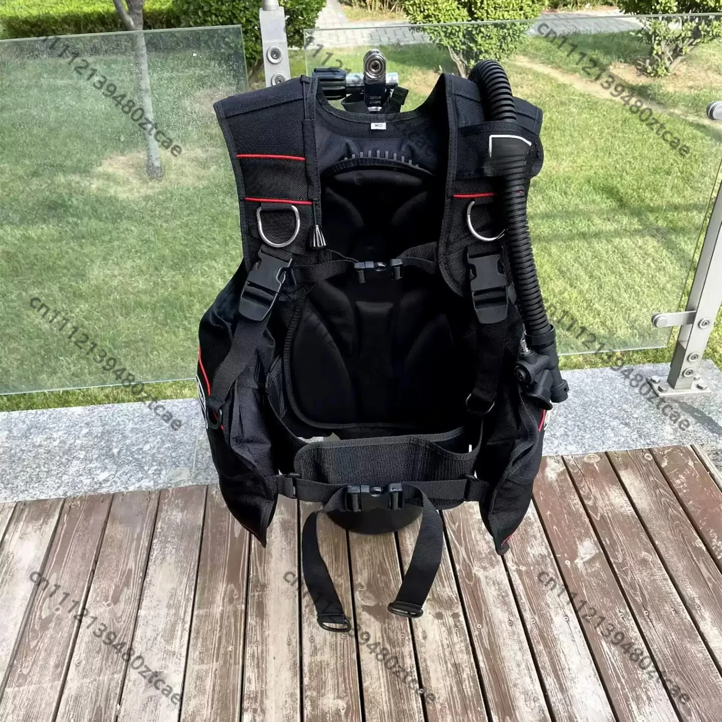 Scuba Diving Inflatable Buoyancy Compensator BCD Vest Back‑Mount Design With Back Frame Professional Diving Gear