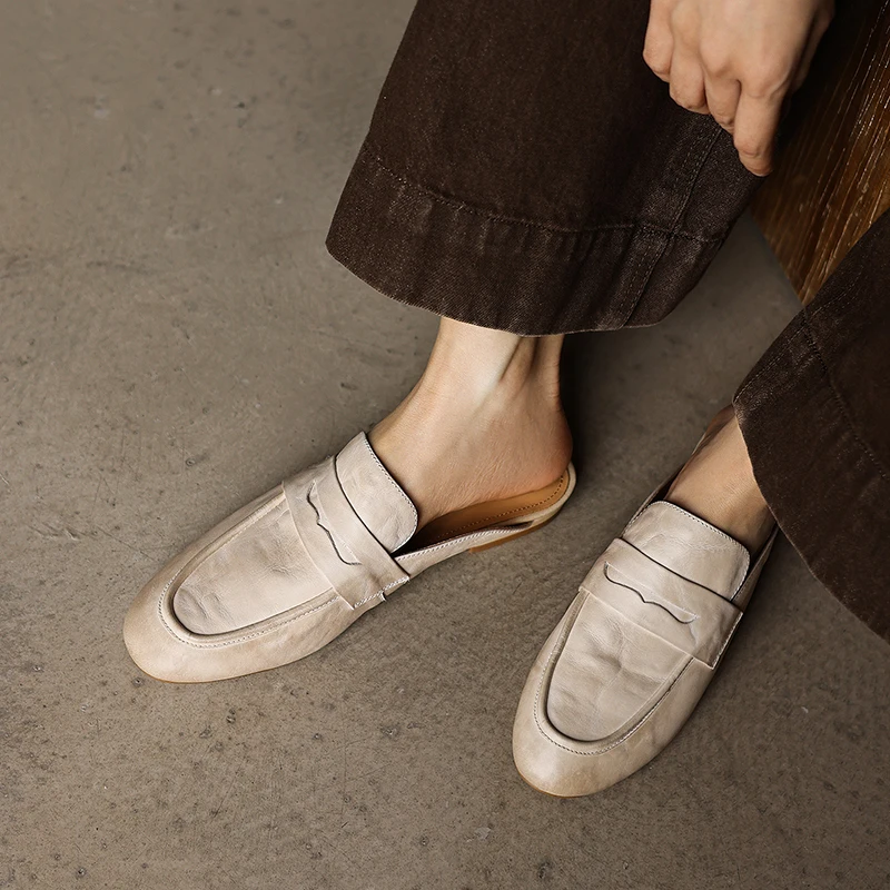 2026 Summer Women Mules Genuine Leather Shoes for Women Round Toe Low Heel Shoes Cover Toe Slip-on Women Sandals Retro Slippers