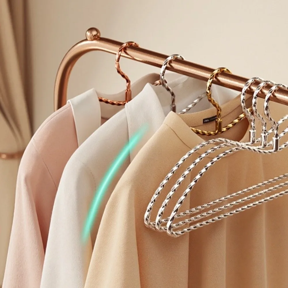 3pcs New Short Neck Clothes Hangers Anti Slip Space Saving Long Dress Storage Hangers Rotatable Design Closet Organizer Home Use