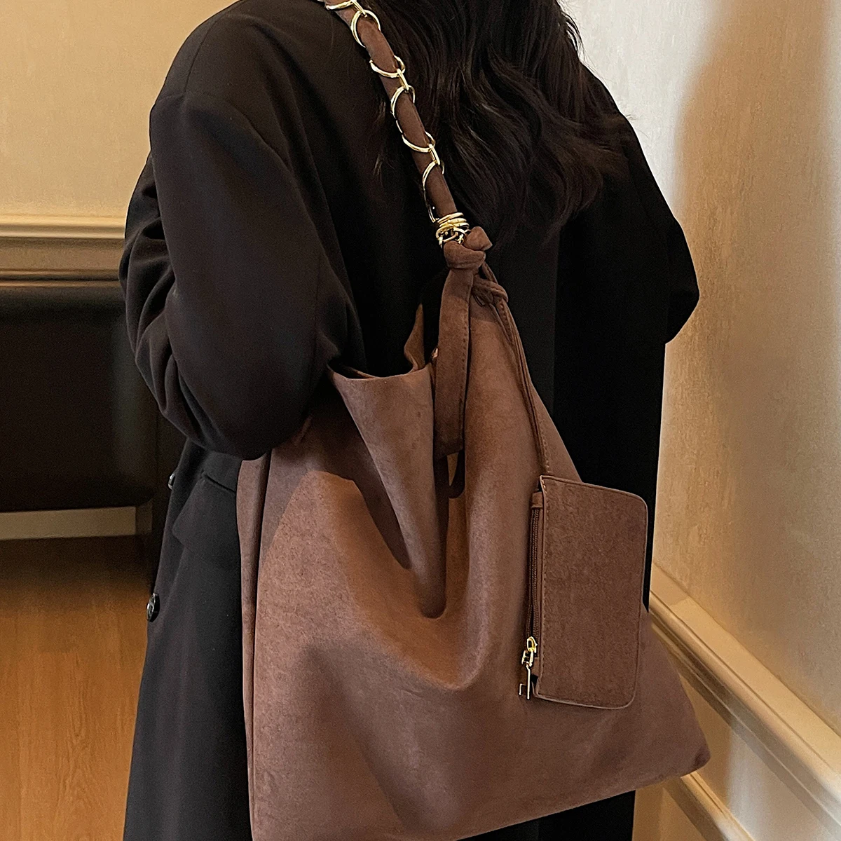 خمر المرأة الجلد المدبوغ حمل الحقائب سعة كبيرة الإناث اليومية التنقل سلسلة معدنية حقائب كتف الإناث تنوعا ماتي مقبض حزمة #5