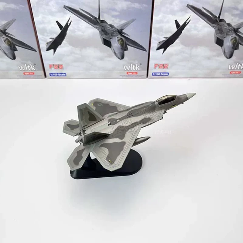 1:100 Scale F-22 Stealth Fighter Simulated Toy Alloy Airplane Model Decorative Display Piece Classic Collectible