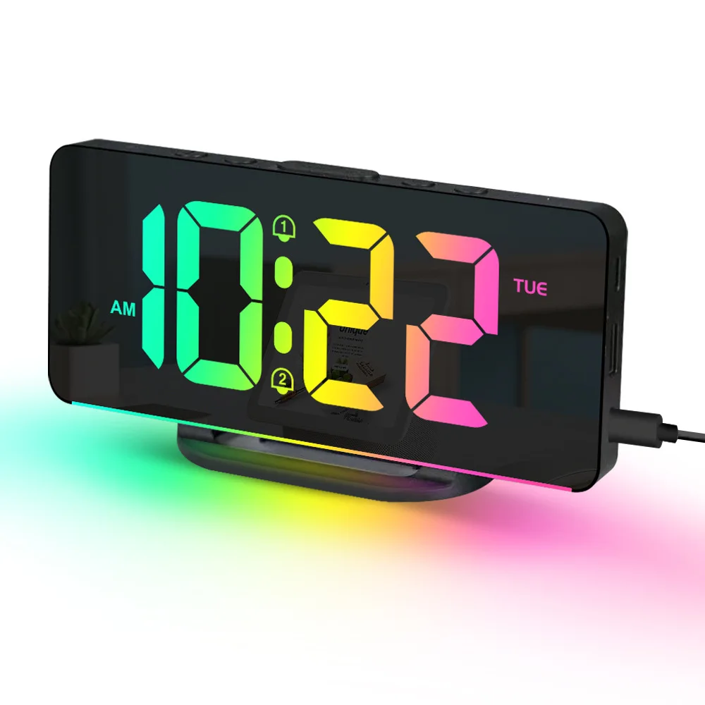 RGB Digitaler Wecker mit RGB-Stimmungslicht 2 Alarme Nachtmodus Unbegrenzter Schlummermodus Tischuhr 12/24-Stunden-Anzeige USB-Aufladung LED-Uhr