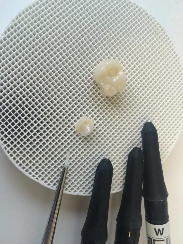 SHT Preshade Zirconia Block Vita 16 لونًا جميع المؤشرات متوافقة مع نظام الطحن CAD/CAM المواد الفنية