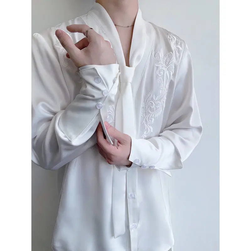 

Новая китайская блузка из вышитого шелкового атласа с длинным рукавом и V-образным вырезом, осенний модный дизайн, молодежный крой, размер M