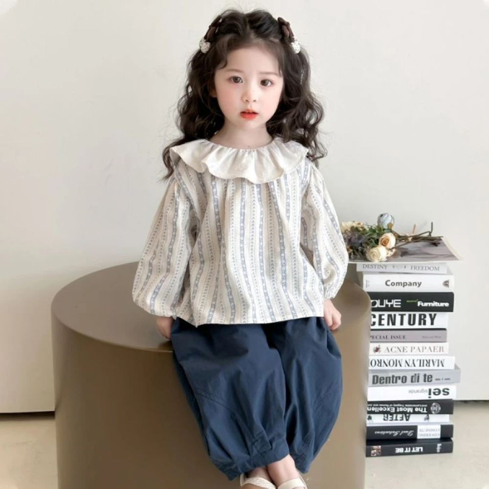 Nowy zestaw dla dziewczynek w stylu koreańskim na rok 2025, modny, codzienny, dwuczęściowy strój dla dzieci i niemowląt na wiosnę i jesień, styl INS.
