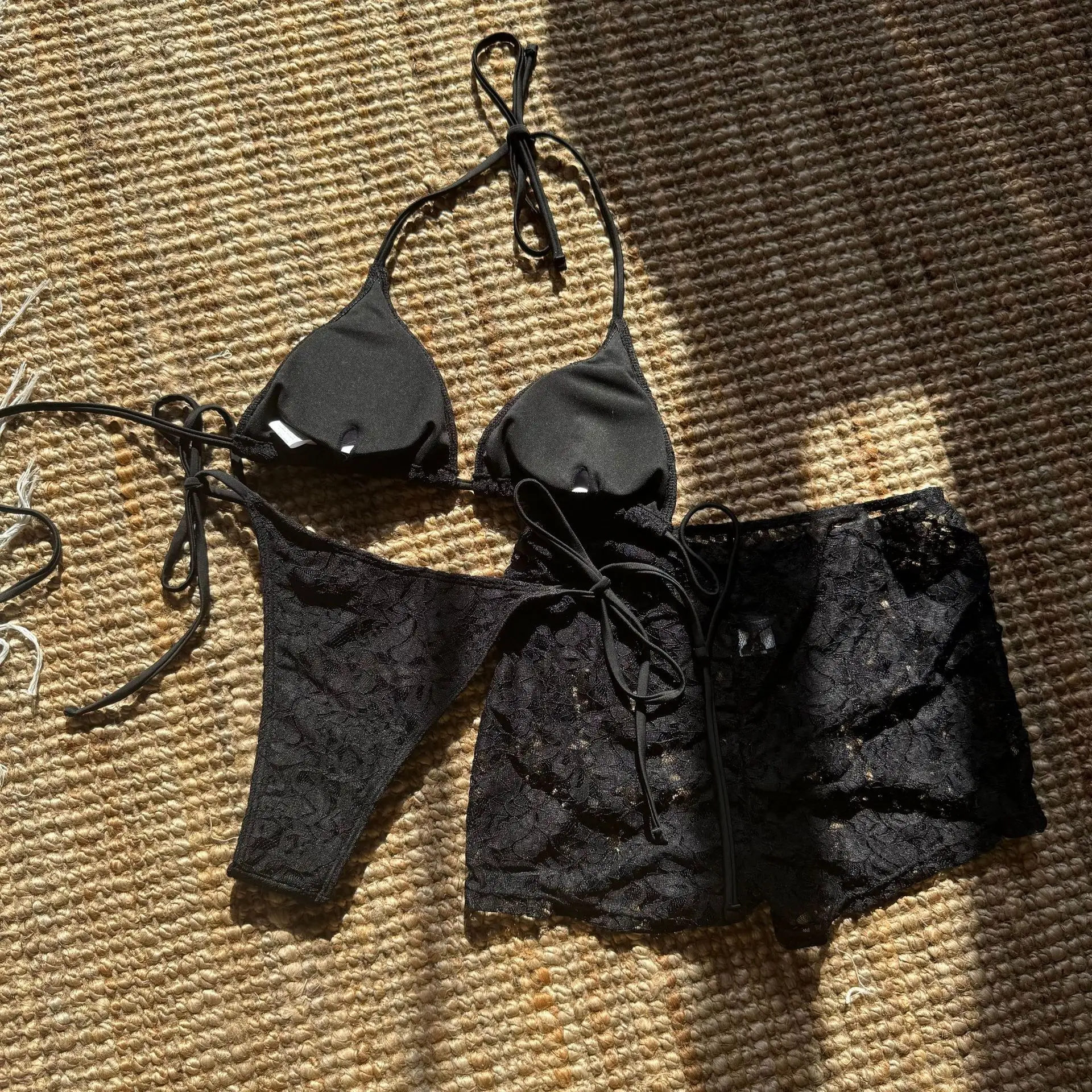 2025 Nuovi set bikini sexy in pizzo da donna, costume da bagno a vita alta, costumi da bagno con fasciatura con lacci, costumi da bagno da donna,