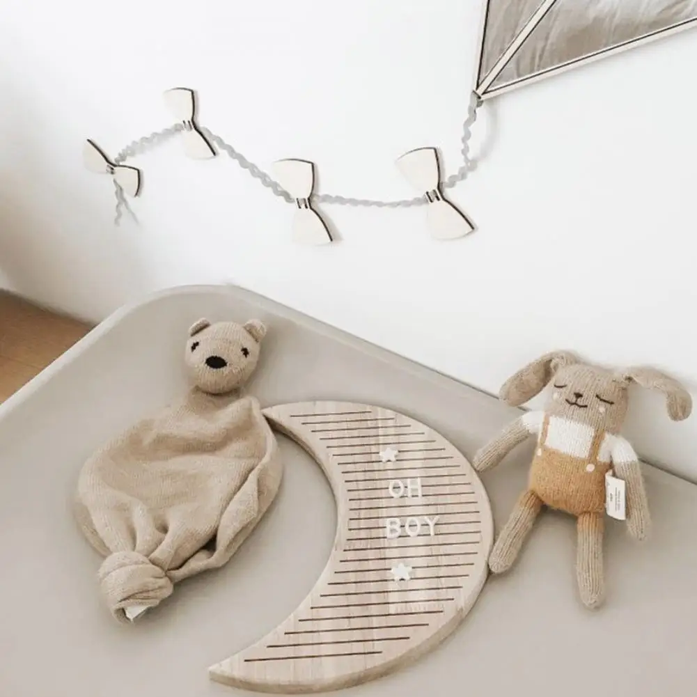 DIY Crafts Burr-free Newborn Moon Shape Letter Board Ornament for Children Room