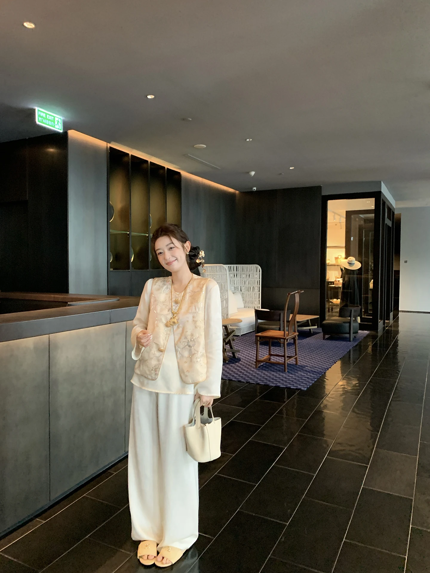 

Широкие брюки Cchen из мягкой шелковистой ткани для женщин, свободные повседневные брюки с высокой талией из смесового полиэстера, устойчивые к деформации