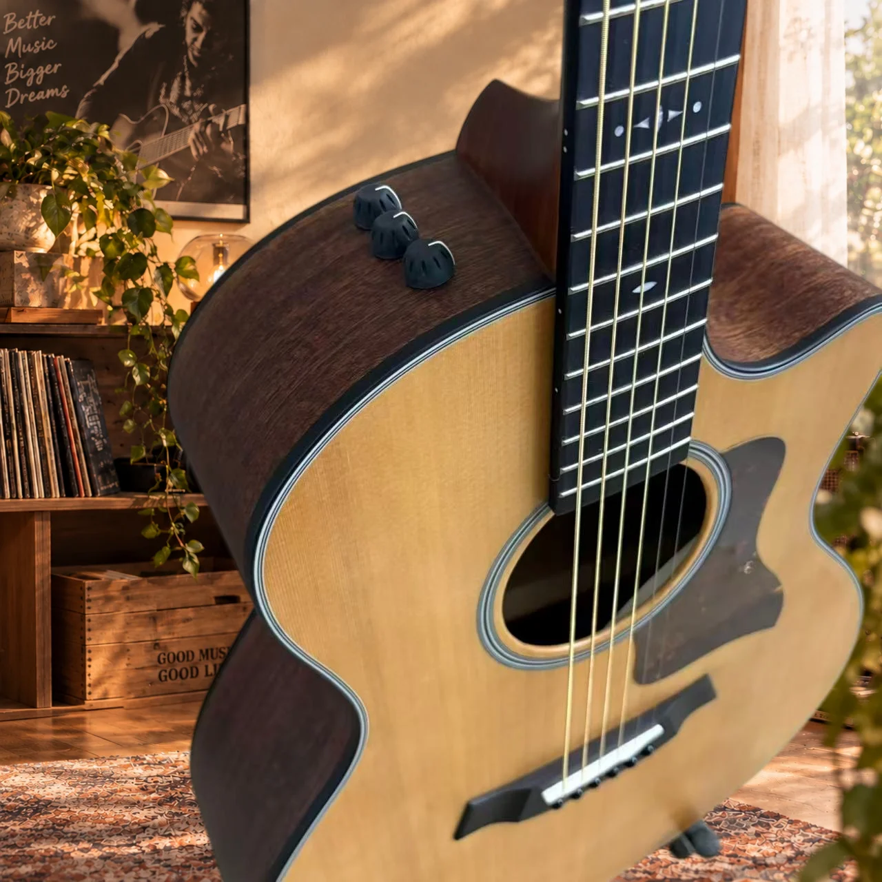 Handcrafted 5-14 with EQ Acoustic Guitar, Red Cedar Top, Mahogany Side/back, Bone Nut Saddle in Natural