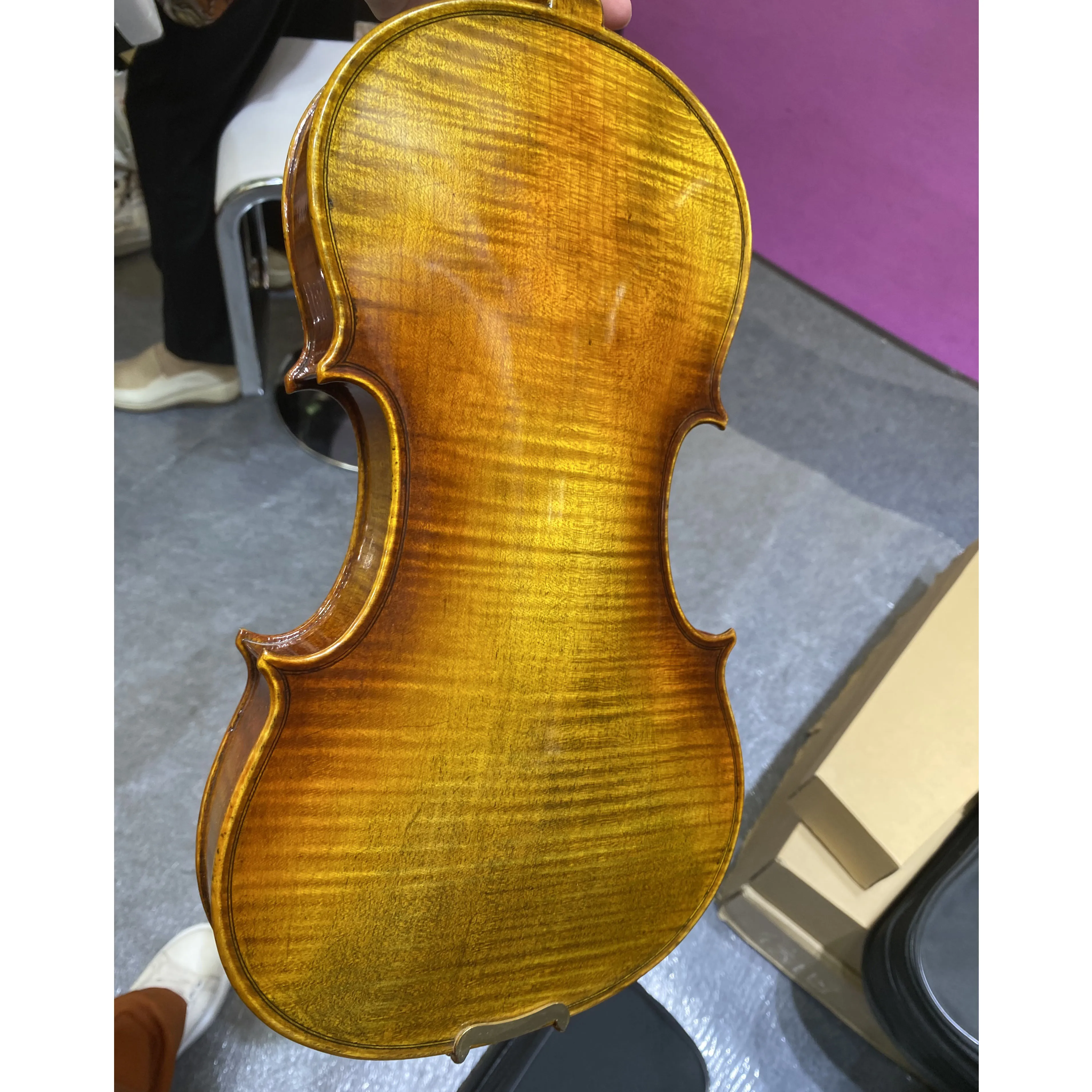 

Antique Italian Oil Varnish Violin Profesional 4/4