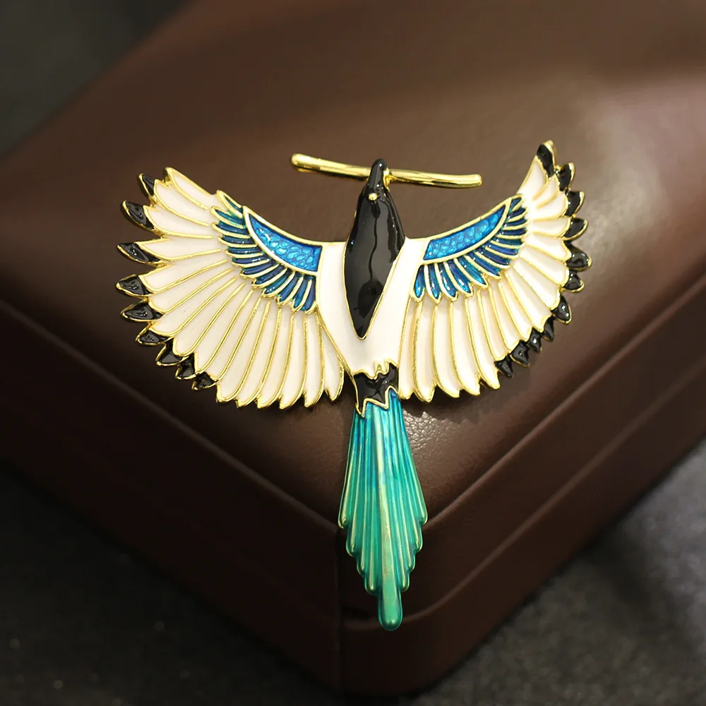 Chinese China-Chic Colored Enamel Magpie Brooch Cute Bird Shaped Design Light Luxury Clothing Decorative Accessory Pin