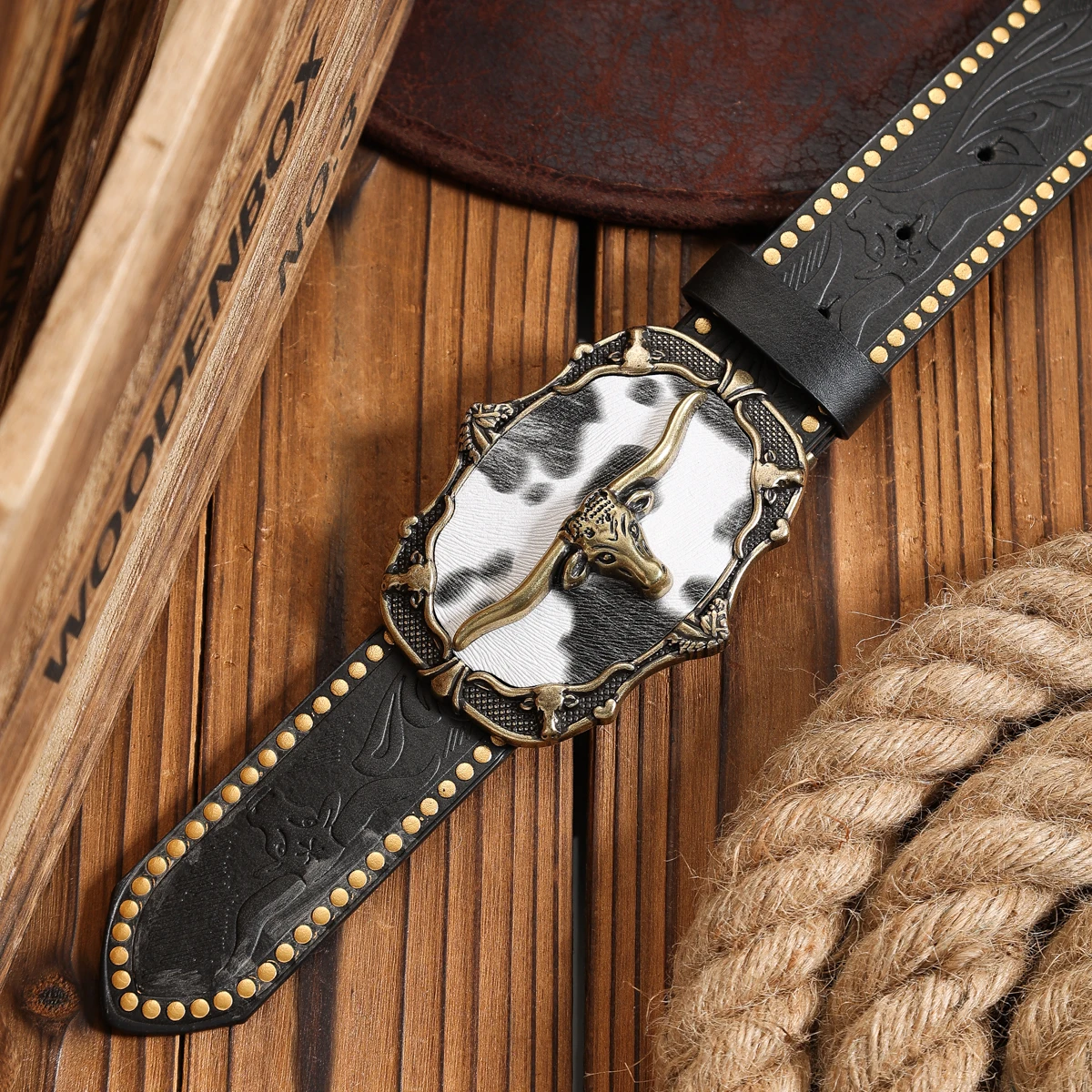 Ein PU-Gürtel für Damen und Herren, der den Stil von Western-Denim und Retro vereint, ist perfekt für alltägliche Freizeitausflüge. – Detail 5