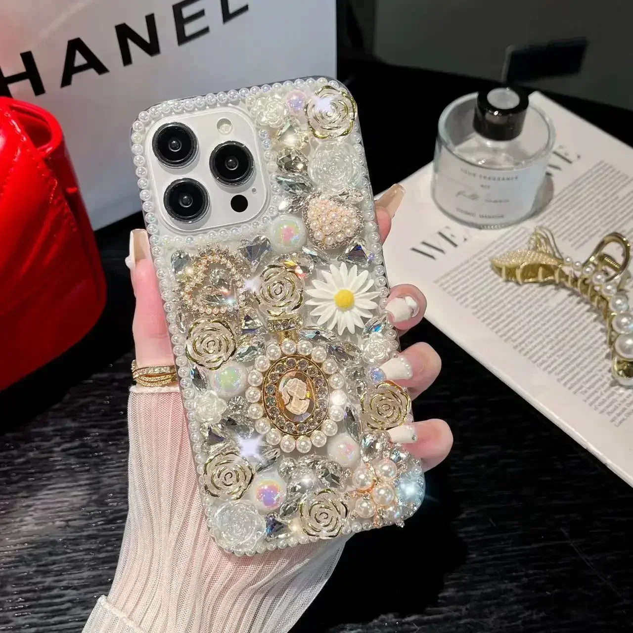 

Luxury Bling Diamond Perfume Bottle Flowers Rhinestone Case, Cover for Xiaomi Redmi 9A 9C Note8 9Pro Note10S Note11 Pro 12Pro