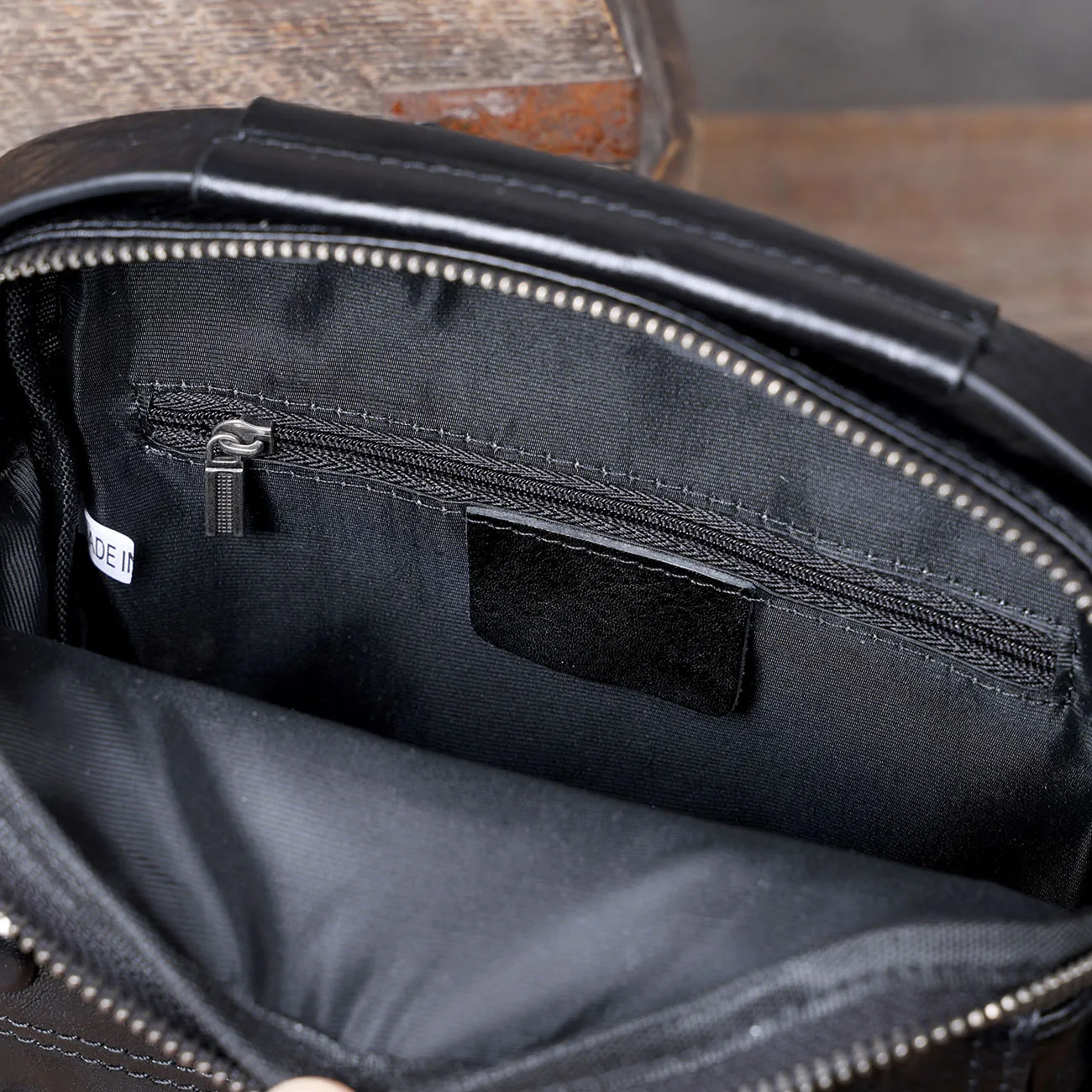 S.WORKER Echtleder Herren Umhängetasche Messenger Bag Crossbody-Taschen für Männer Rindsleder Oberleder Modischer Casual-Stil – Detail 19