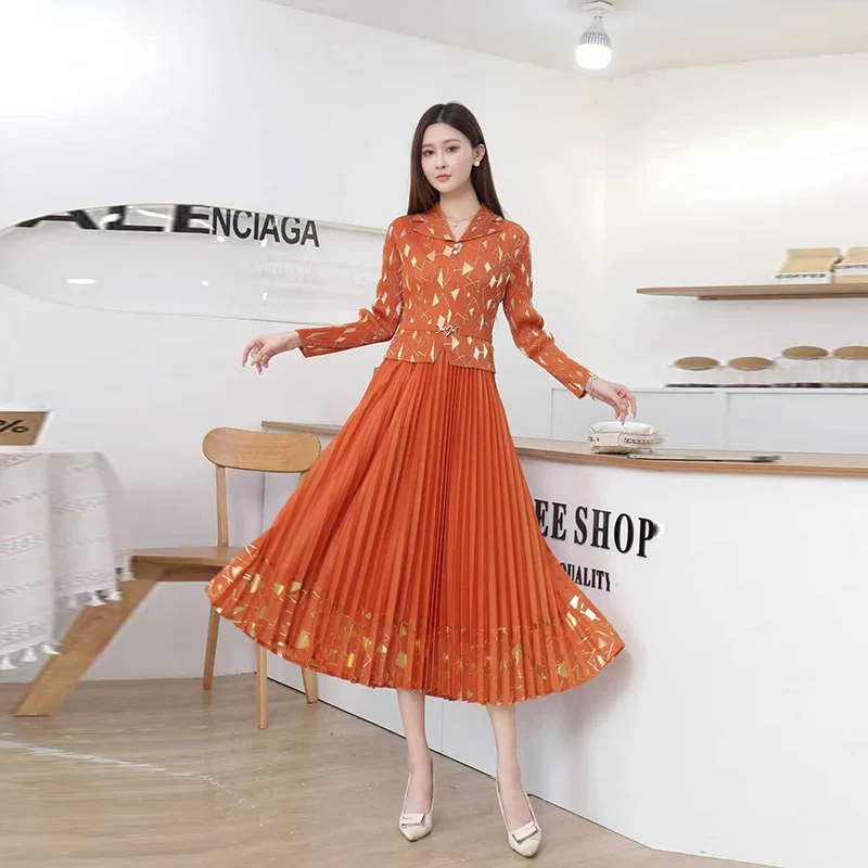 Directly From The Manufacturer 2025 Autumn and Winter New Design Pleated Dress Lapel Bronzing Printing Thin Elegant Skirt