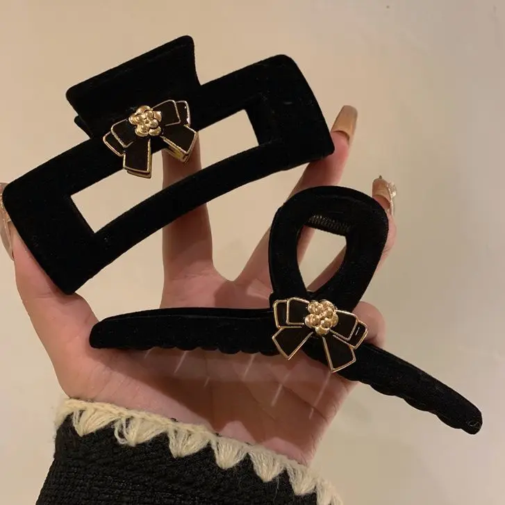 Vintage Bow Grab Clip French Small Fragranc Premium Oversized Shark Clip Black Velvet Headdress