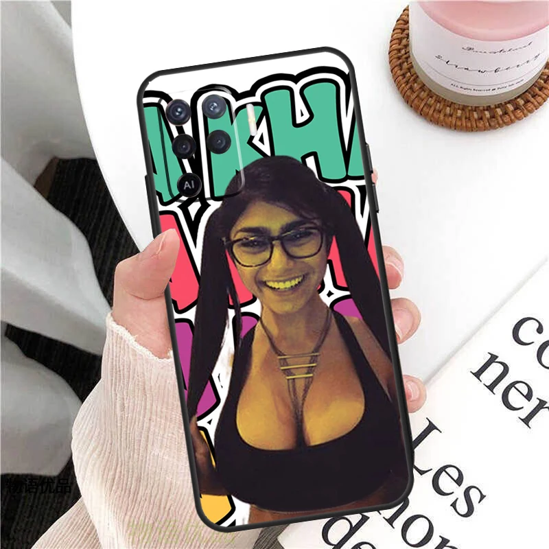 Sexy Schönes Mädchen Mia Khalifa Hülle für Oppo A98 A58 A78 A18 A38 A60 A80 A40 A77 A57 A17 A74 A54 A94 A96 A76 A16 A15 A5 Pro