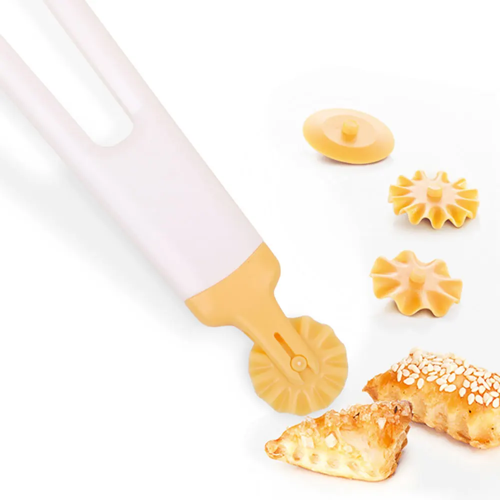 Silicone World Bakery Crust Cutting Artifact Mantou Sugar Flipper Biscuit Crust Roller Mould Household Fancy Cutter Baking Tools