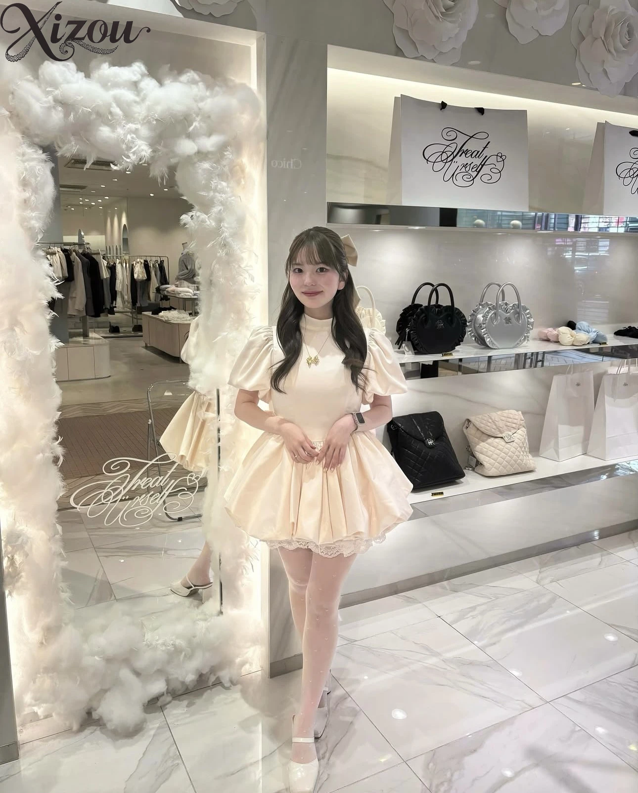 Sukienka damska w stylu japońskim z wysokim stanem, satynowa, francuska, z bufiastymi krótkimi rękawami, księżniczka, nowa kolekcja 2025, jednolity kolor, elegancka, modna.