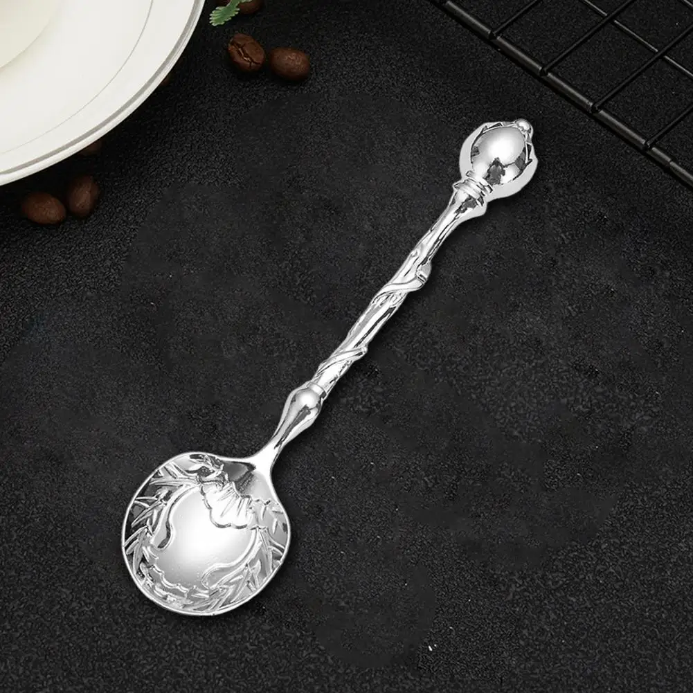 Coffee Spoon Carved Teaspoon Vintage European Palace Style Tableware Dessert Spoons for Kitchen Dining Bar Milk Tea Mixing Spoon