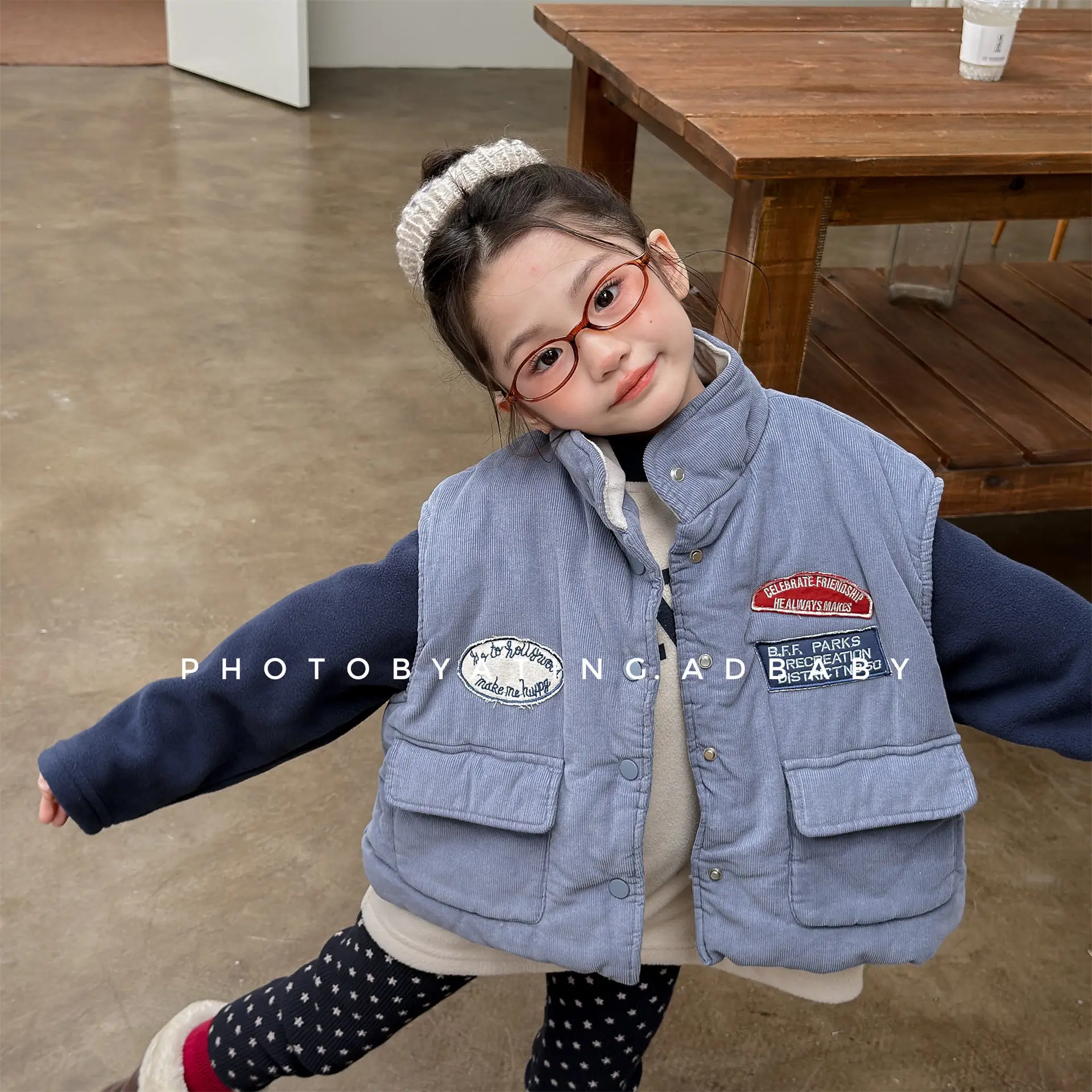 2025 شتاء جديد الأطفال سترة دافئة بنين بنات زائد المخملية سترة سميكة إلكتروني طباعة طفل أطفال أكمام القطن وسادة مبطنة