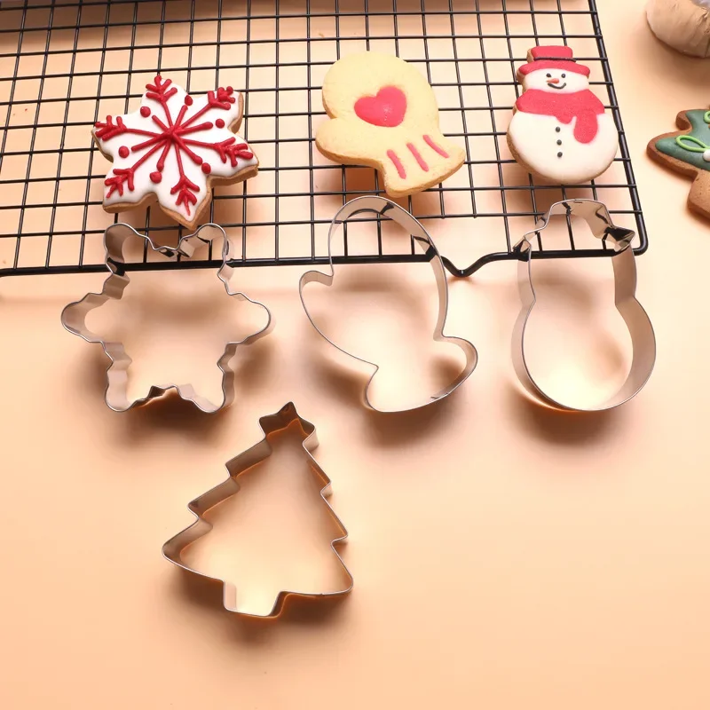 Christmas Cookie Cutter Gingerbread Xmas Tree Mold Christmas Cake Decoration Tool Navidad Gift DIY Baking Biscuit Mould