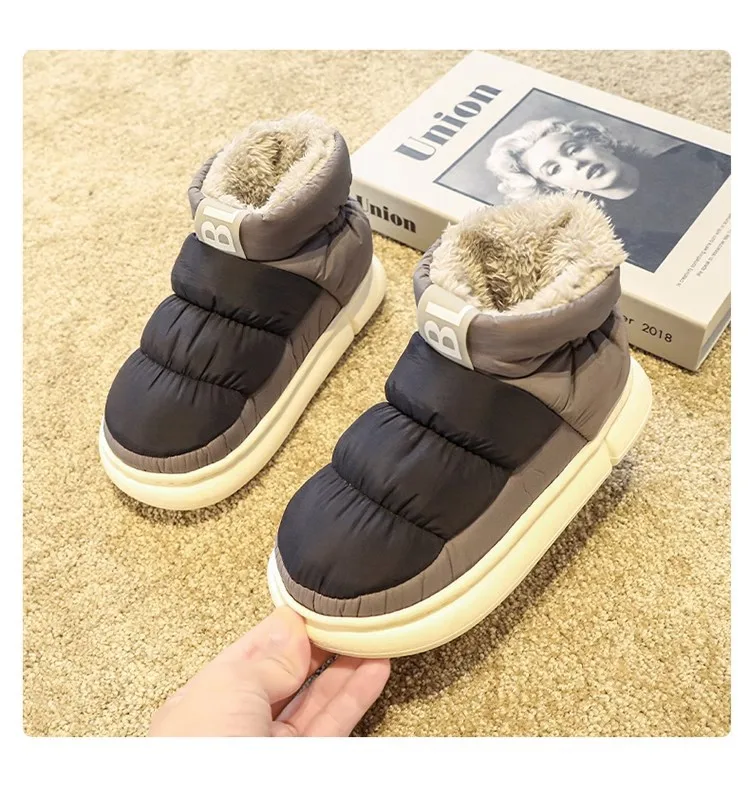 أحذية الثلوج الرجال النساء الشتاء عشاق جديد أفخم سميكة مريحة أحذية قطنية مقاوم للماء المضادة للانزلاق في الهواء الطلق أحذية كاجوال منصة