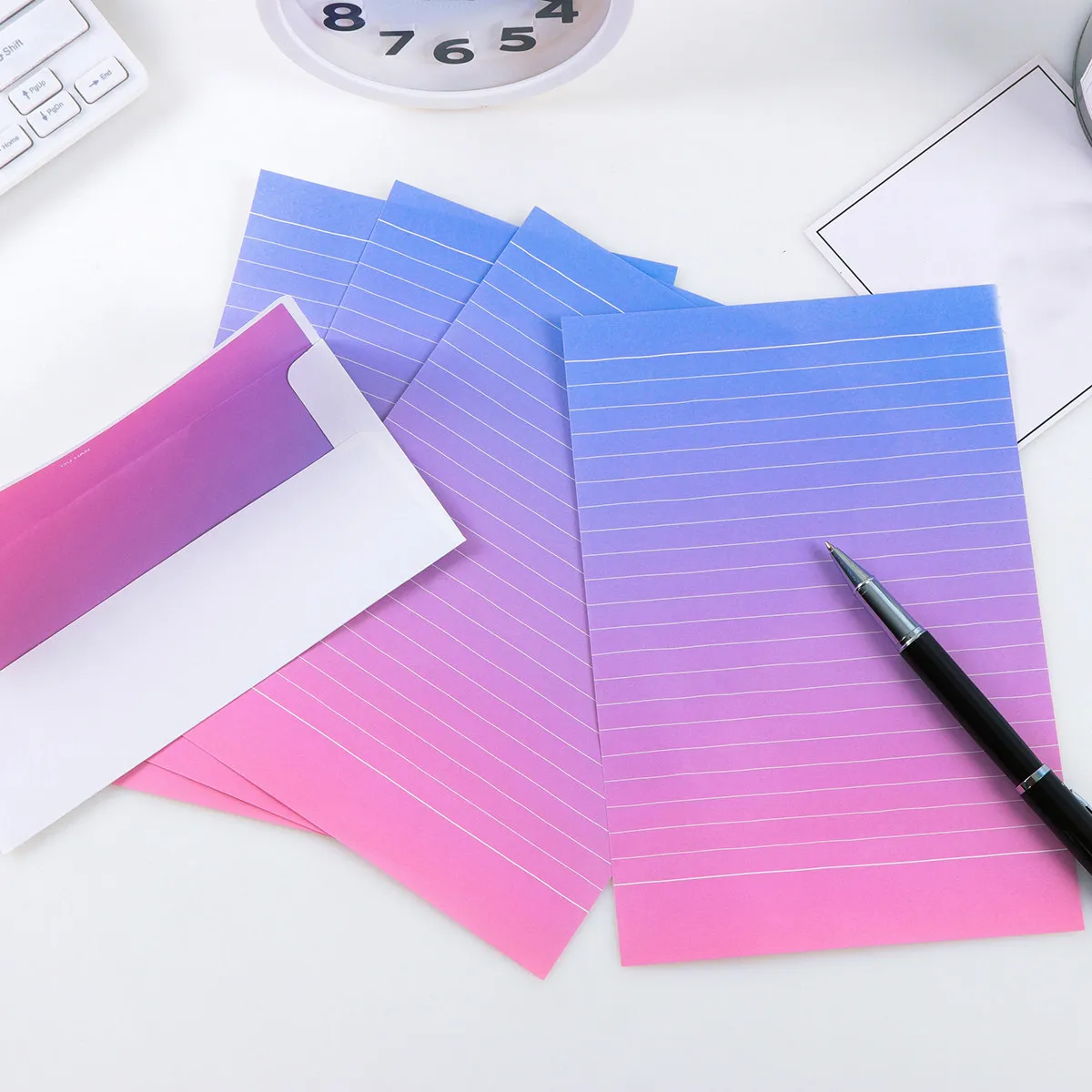 24Pcs Letter Paper and Envelopes Set Creative Gradient Color Writing Stationery Perfect for Daily Letters Invitations Business