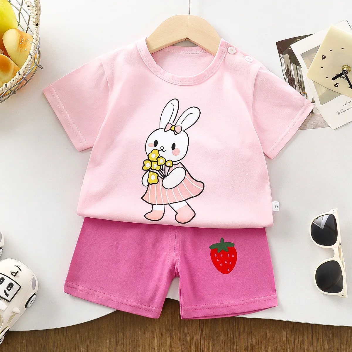 

Детская одежда, детские комплекты, футболка для мальчиков и девочек, шорты, 2 шт., летняя хлопковая одежда с короткими рукавами для маленьких детей, костюм для малышей