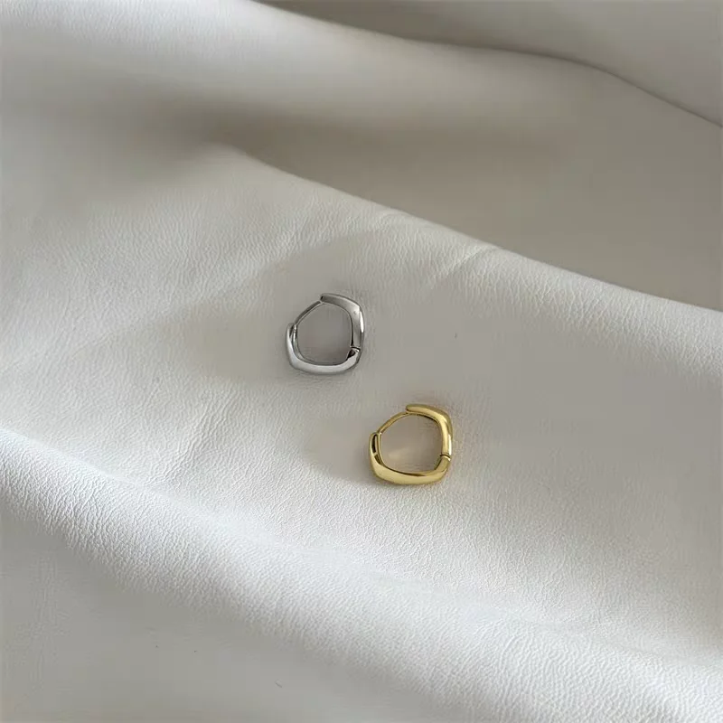 

Серьги-ромбы из стерлингового серебра 925 пробы с геометрическим рисунком, элегантные роскошные женские аксессуары, ощущение элитного и уникального винтажного стиля