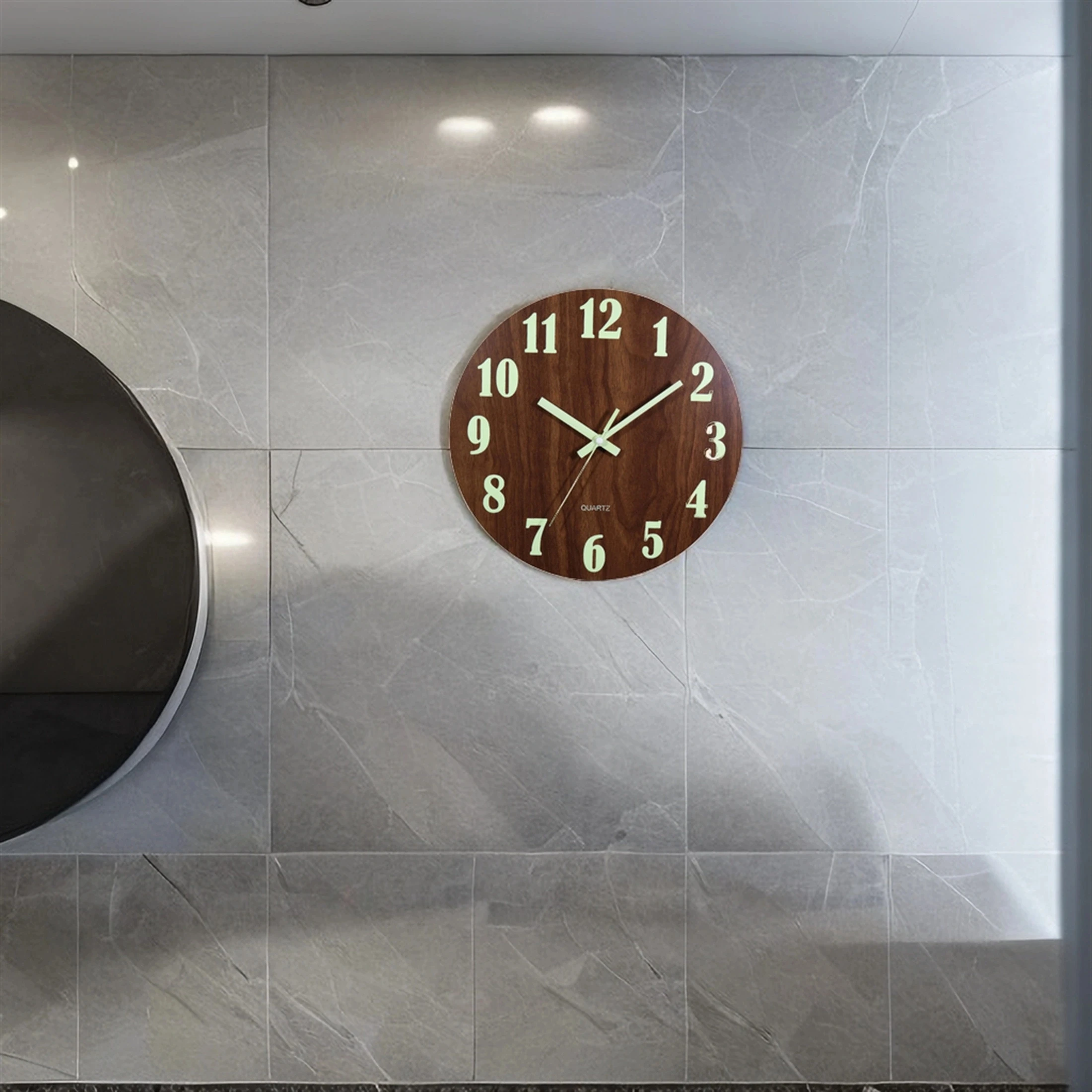 ساعة حائط مضيئة مقاس 12 بوصة، ضوء صامت من الخشب في الليل المظلم، عدد كبير، ساعة حائط عصرية غير موقوتة مع ضوء ليلي