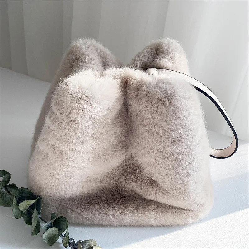 Luxury Designer Tramp Shoulder Bag Plush Evening Wear Handbag Purse Imitation Mink Fur Purse And Handbag Tramp Bag