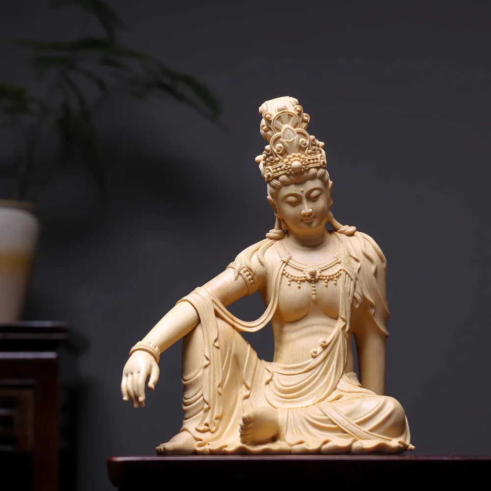Estátua de Guan Yin (Kuan Yin) Bodhisattva em pose relaxada, esculpida à mão em madeira Hinoki. Altar espiritual Zen, templo, santuário, casa. Presente.